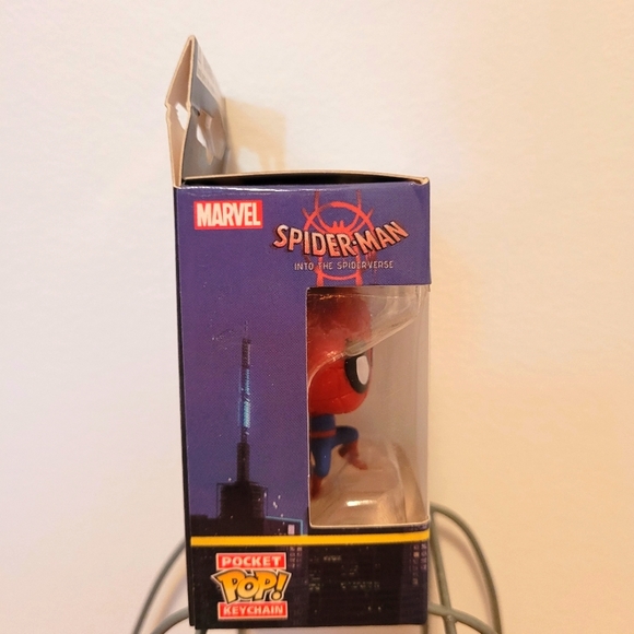 New Pocket Pop! Spiderman Peter Parker - Picture 5 of 7